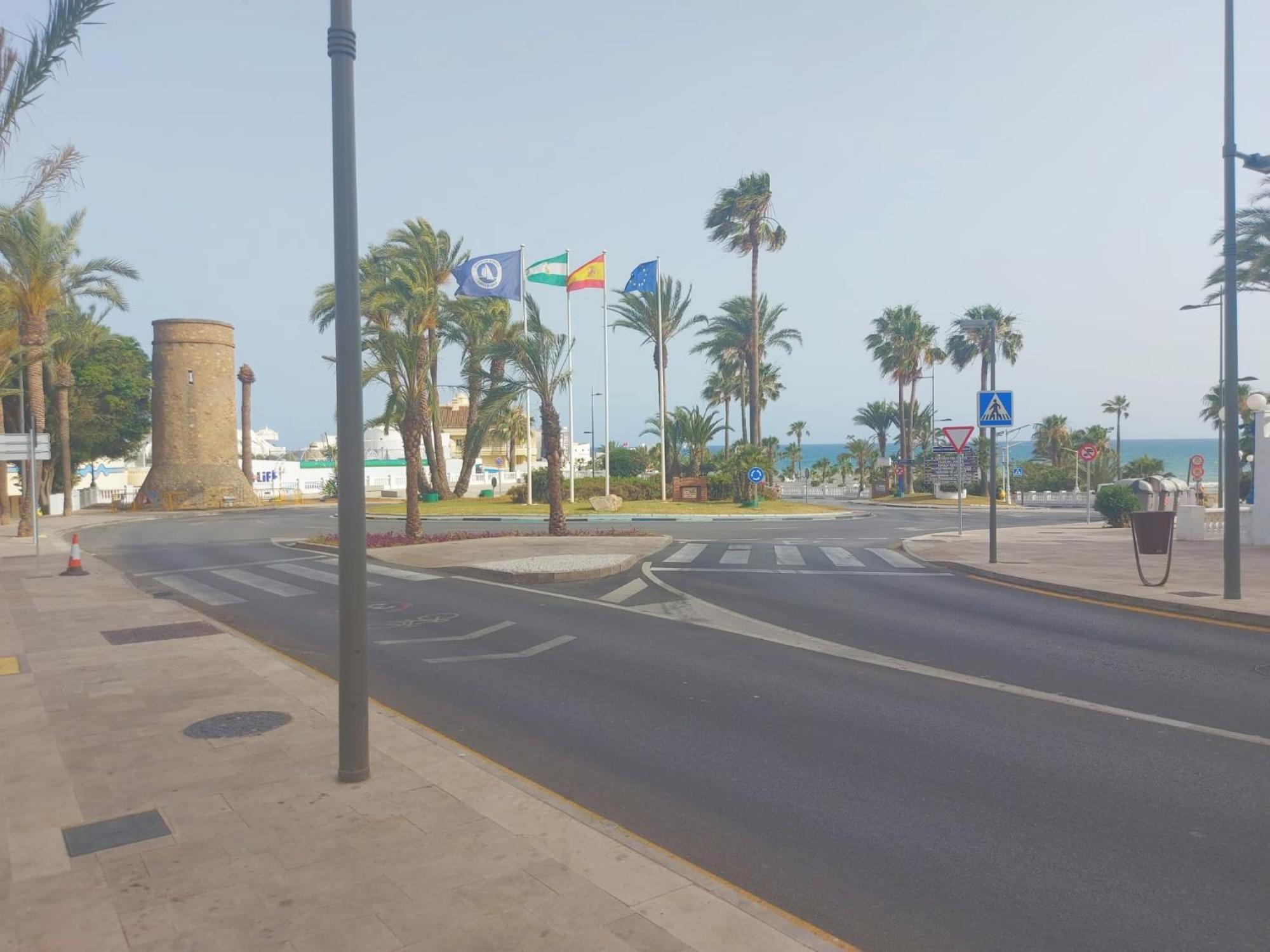Estudio Luminoso En Puerto Marina ベナルマデナ エクステリア 写真